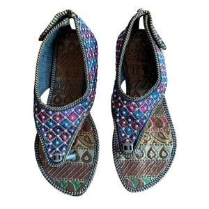 Indian Colorful Embroidered Tongue Sandals - Size 8